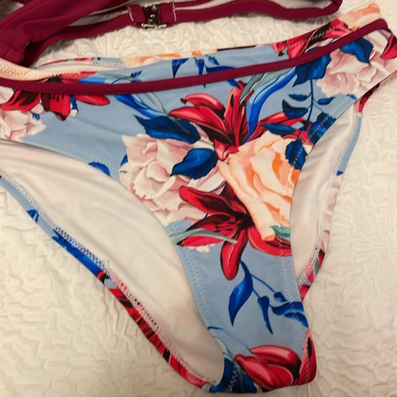 Cupshe Women's Bikini Set Wrap Mid Rise Cheeky Floral Swimsuit - Picture 6 of 7